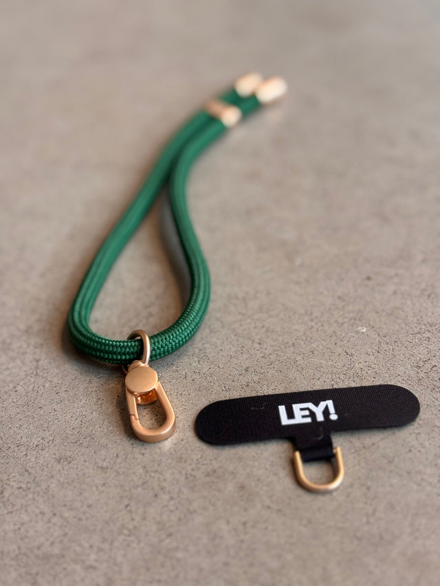 LEY! Schlüsselanhänger Tannengrün