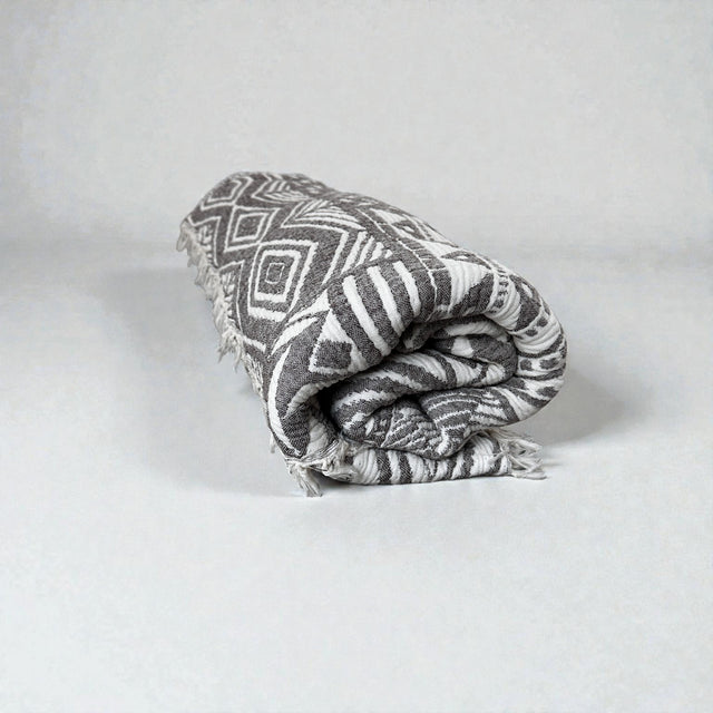 CALMA Musselin Decke - Graubraun-Weiß - 1,50 x 2,40 m