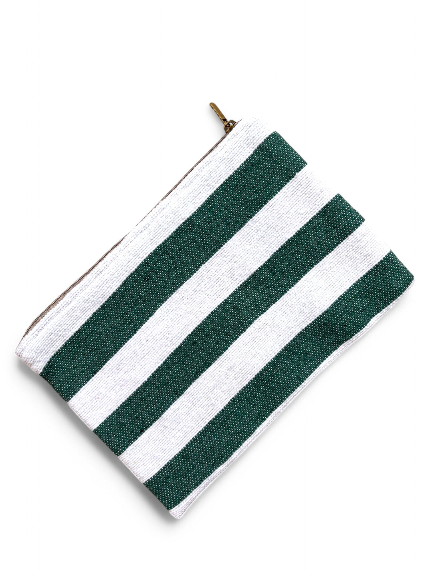 Die LEY! Tasche - Stripe Line "Tilosa" (20x30cm) ist eine rechteckige, handgefertigte Kosmetiktasche mit Reißverschluss, die mit kräftigen grünen und weißen Querstreifen auf strukturiertem Stoff aufwartet.