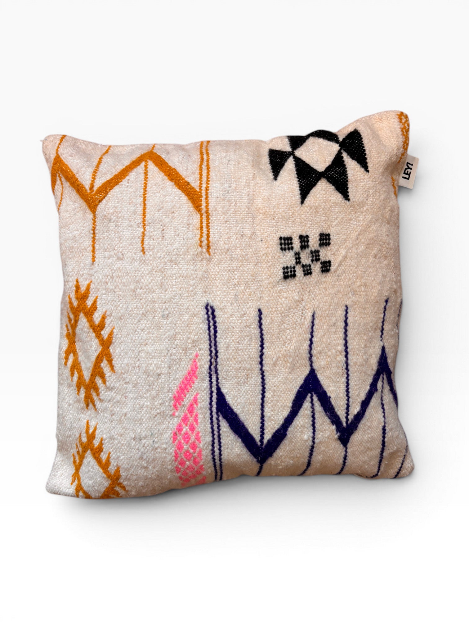 LEY! Kissen - Colorful Line 50x50 von LEY!, handgefertigt mit buntem Muster in Gelb, Pink, Blau und Schwarz.