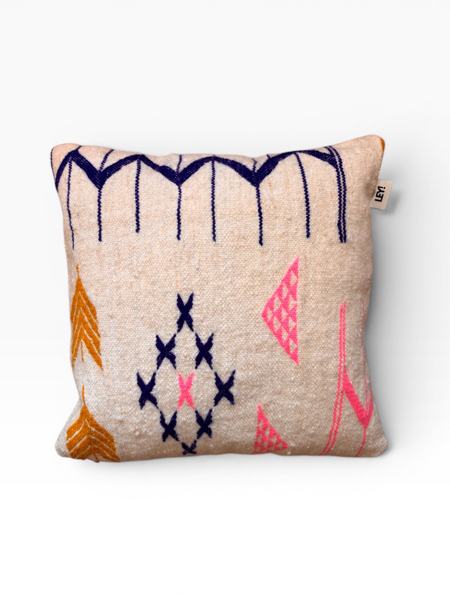 LEY! Kissen - Colorful Line 50x50 cm mit abstrakten geometrischen Mustern in Marine, Rosa und Gold auf Creme von LEY!.