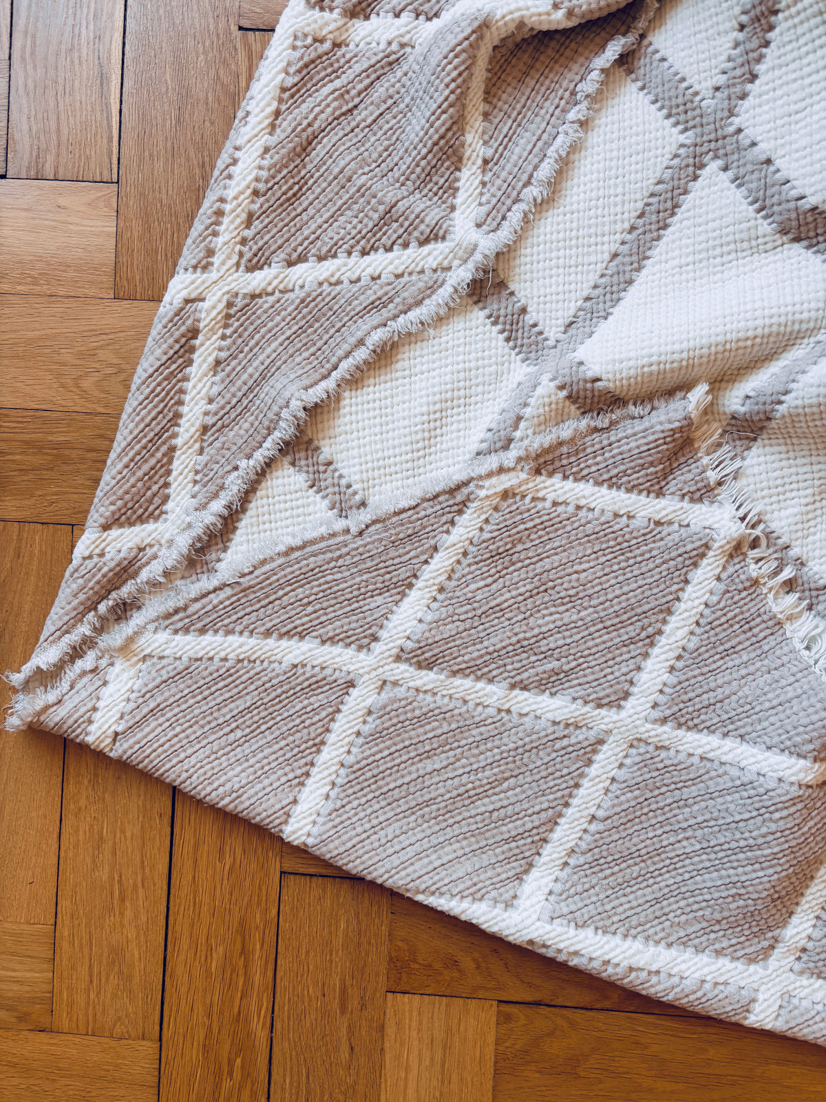 MARA Musselin Decke - Beige-Weiß-  2,20 x 2,50 m