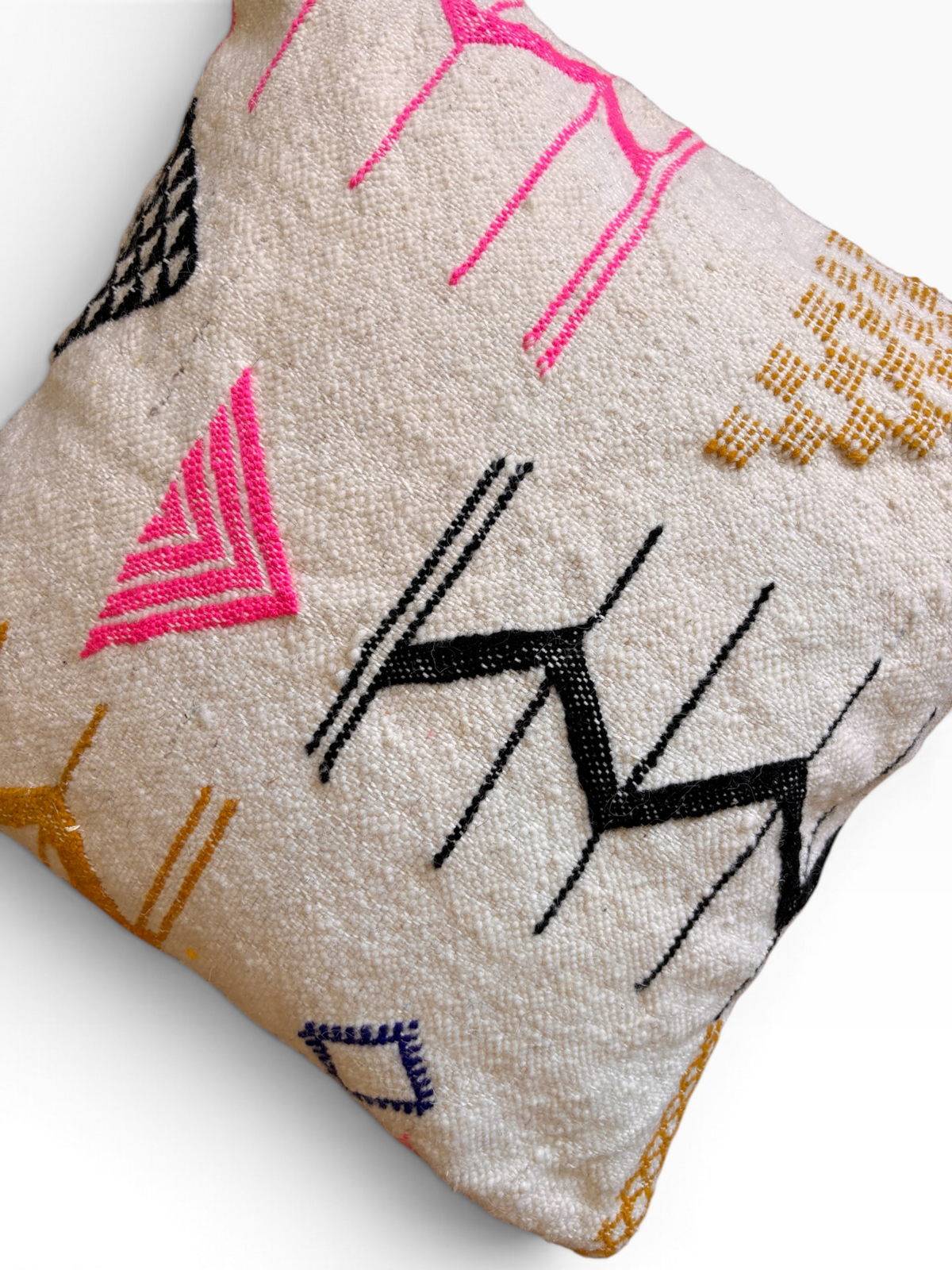 LEY! Kissen – „Colorful Line“, 50 x 50 cm, cremefarben mit abstrakten rosa, schwarzen und goldenen Mustern. Handgefertigt.