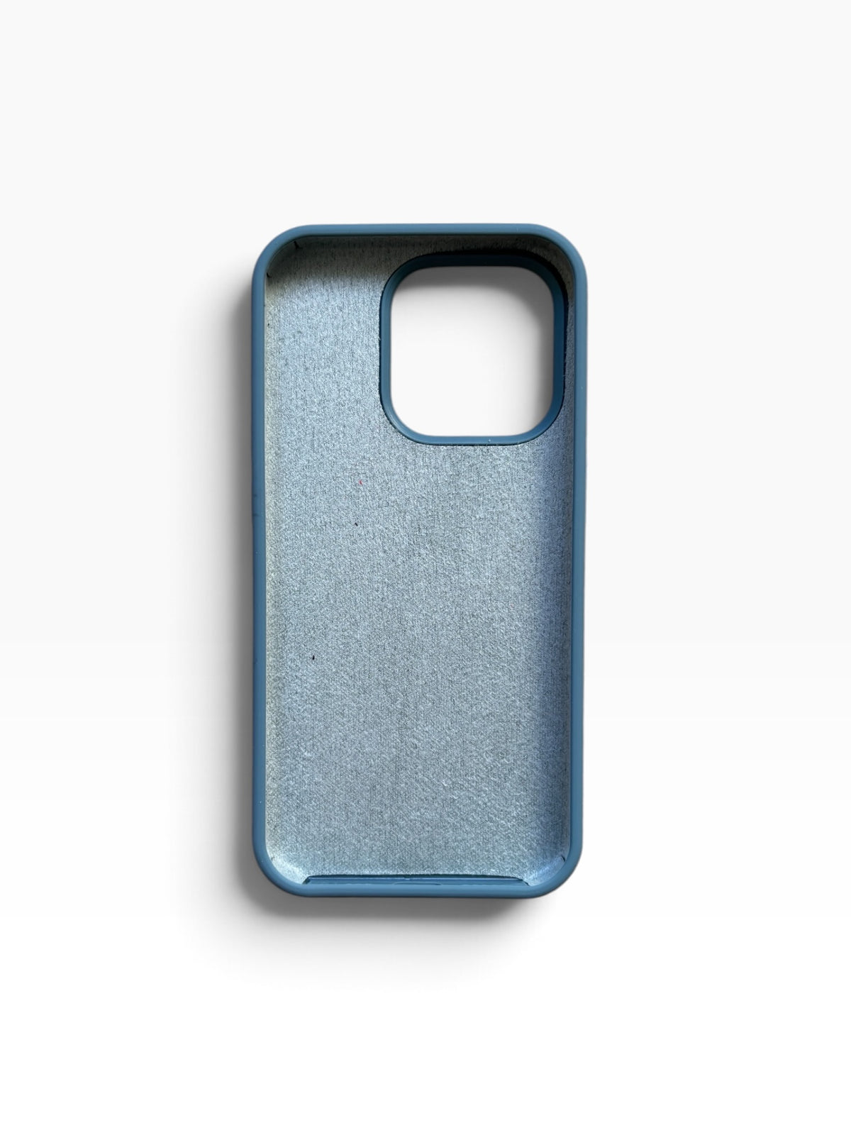 Handyhülle 'NOVA' aus Silikon - Taubenblau -  IPhone 15 Pro, 16 Pro, 17 Pro, 18 Pro