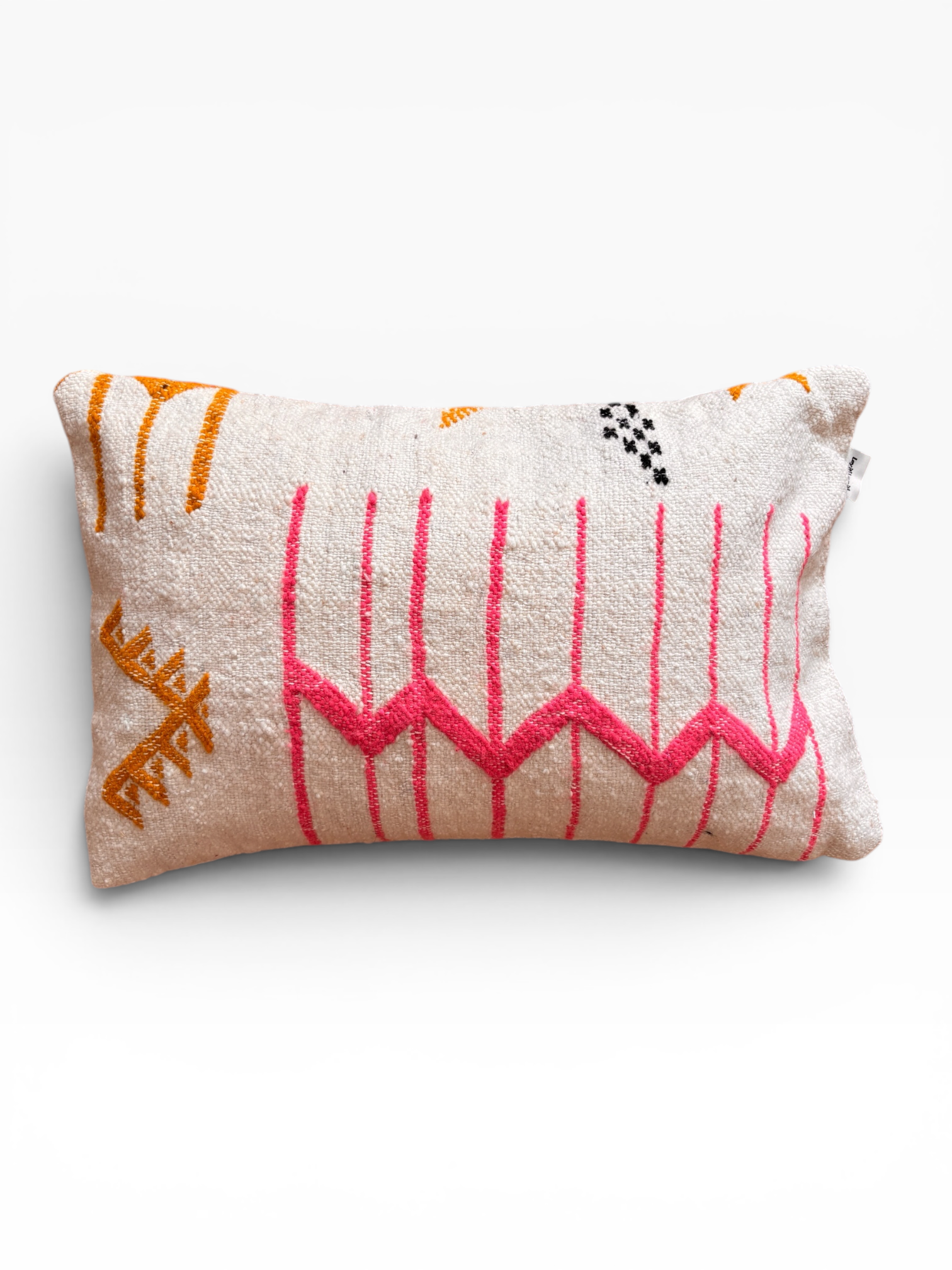 LEY! Kissen – Colorful Line: Buntes Kissen aus Schurwolle, 40 x 60, mit pinkfarbenen Zickzacklinien und geometrischen Mustern.