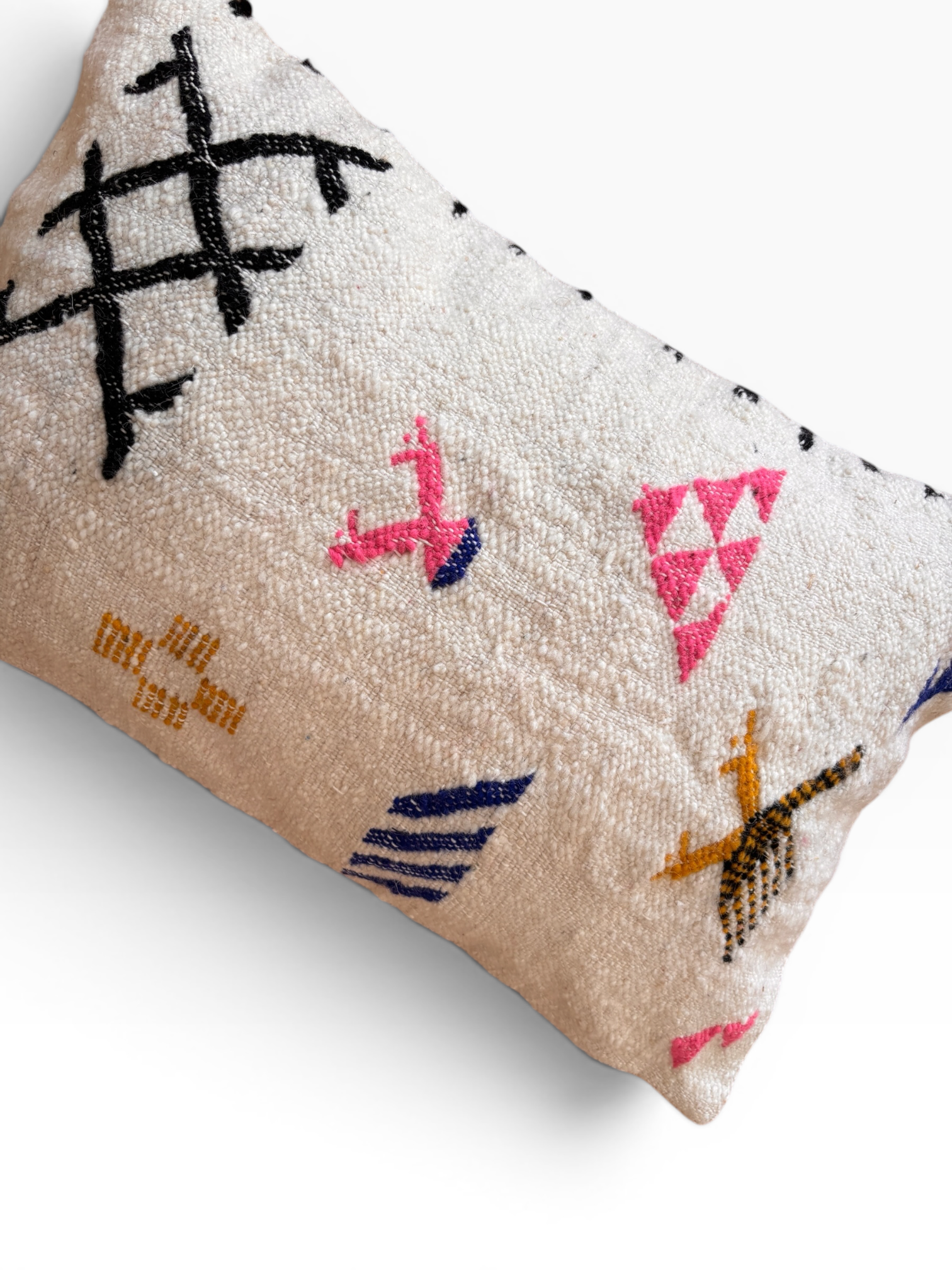 LEY! Kissen – Colorful Line 40 x 60 cm: Buntes Wollkissen mit abstrakter Stickerei in Gold, Pink und Blau.