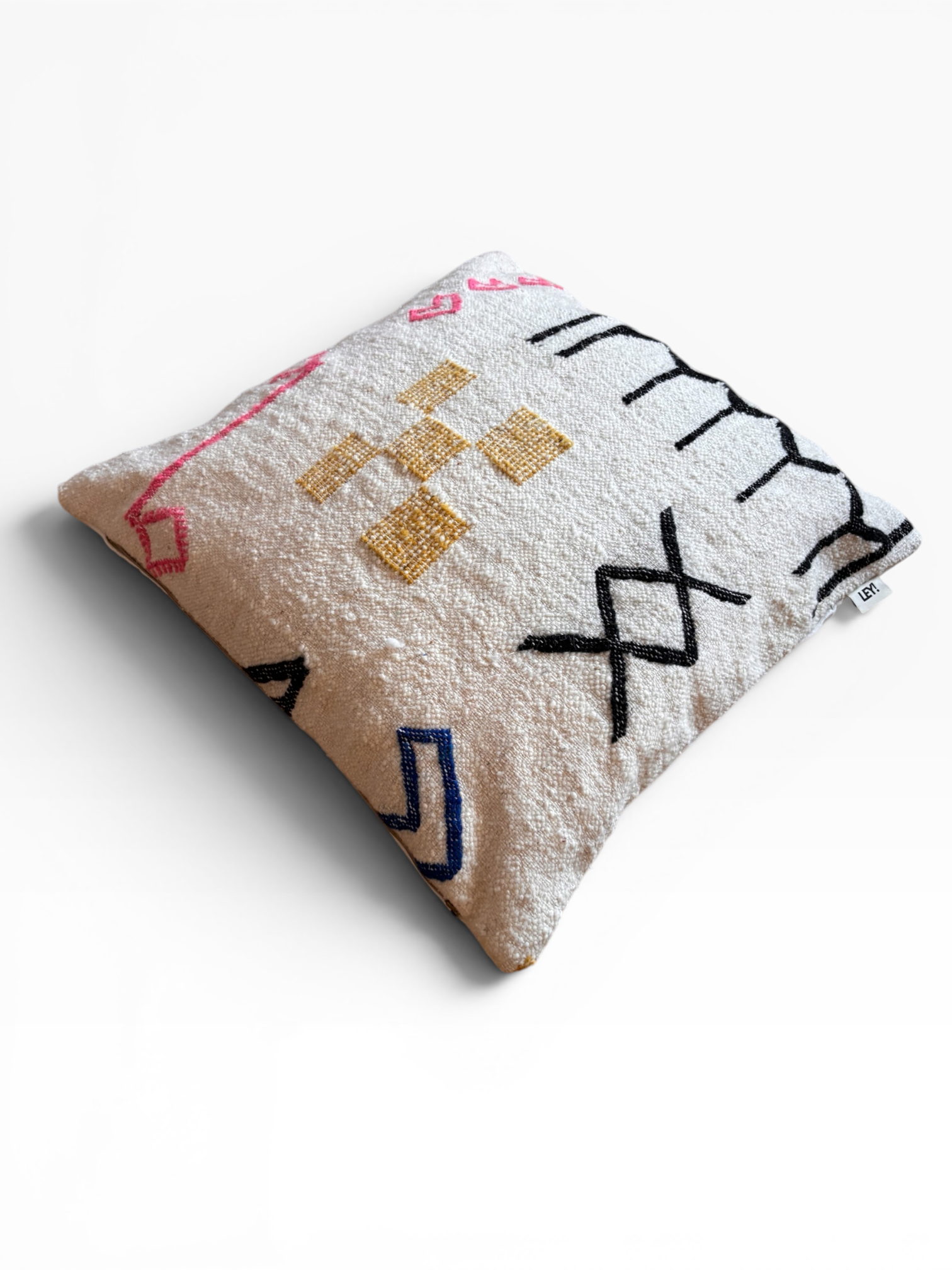 LEY! Kissen – Colorful Line, 60 x 60 cm, handgefertigt mit geometrischem Muster im Marrakesch-Stil.