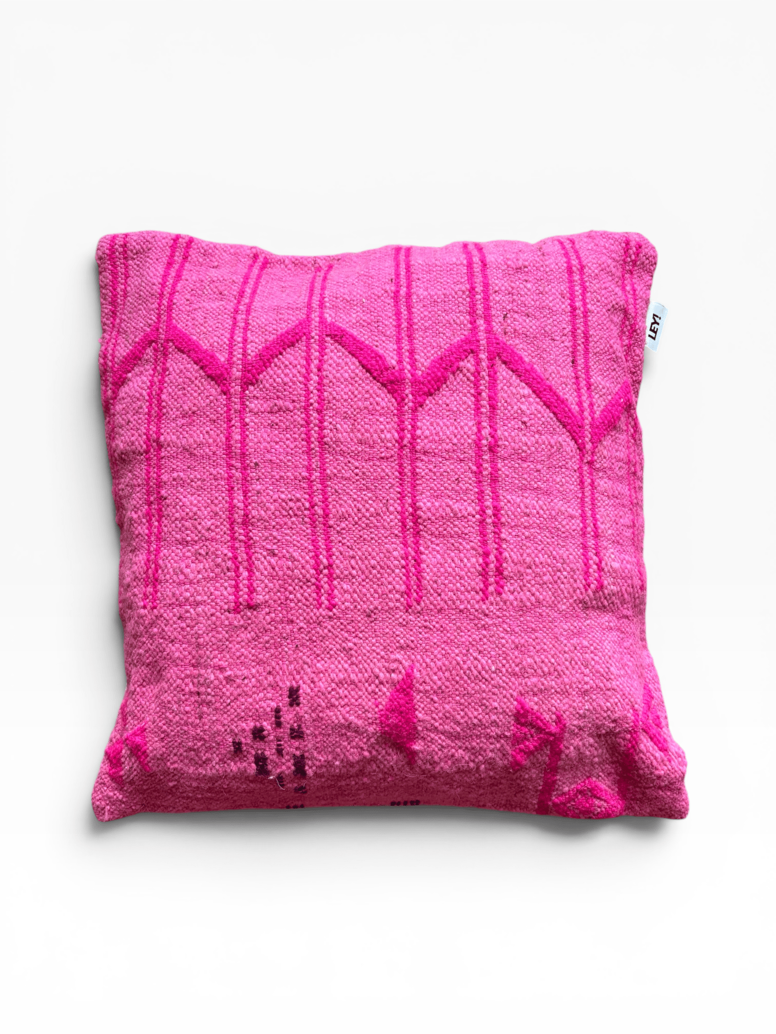 LEY! Kissen – Colorful Line – Pink Edition, 50 x 50, strukturiertes Muster, Handarbeit aus Marrakesch auf weißem Hintergrund.