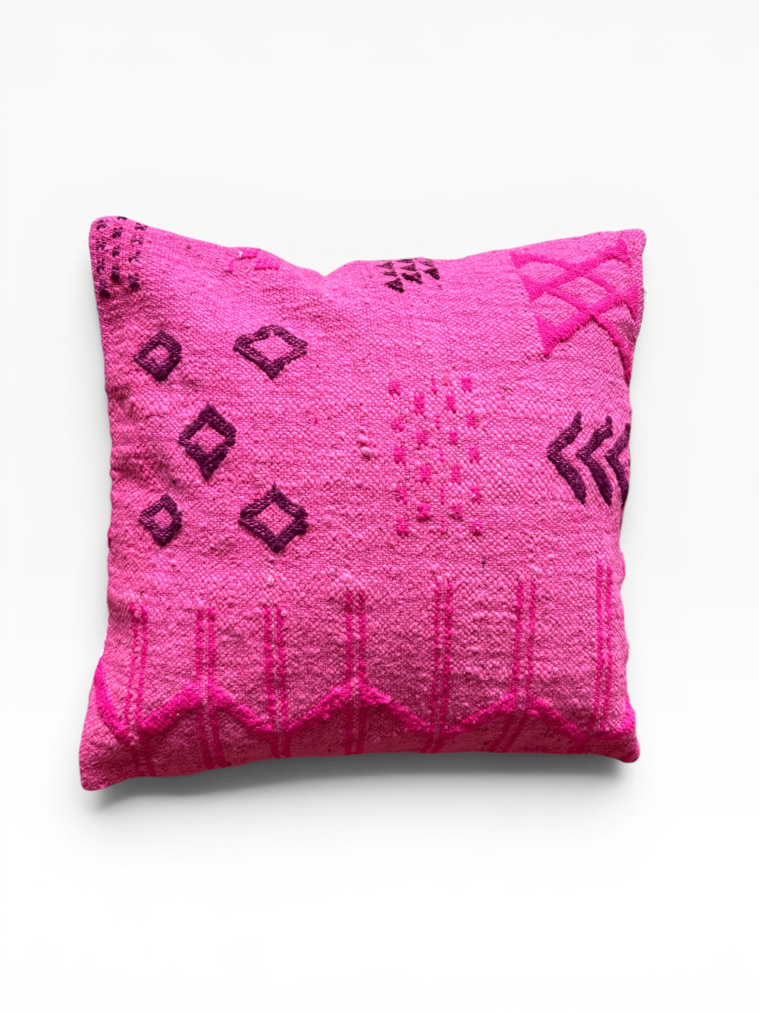 LEY! Kissen – Colorful Line Pink Edition, 50 x 50 cm, von LEY!, mit pinkfarbenen Linien auf weißem Hintergrund.