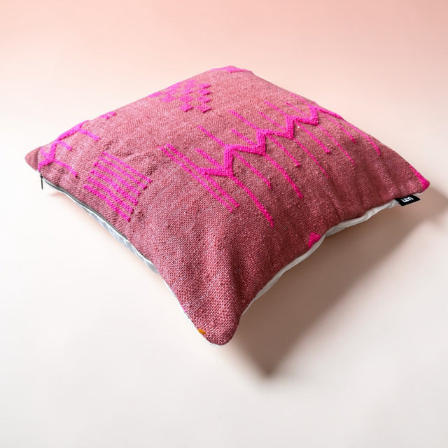 LEY! Kissen - Colorful Line - LITCHI EDITION - 60 x 60