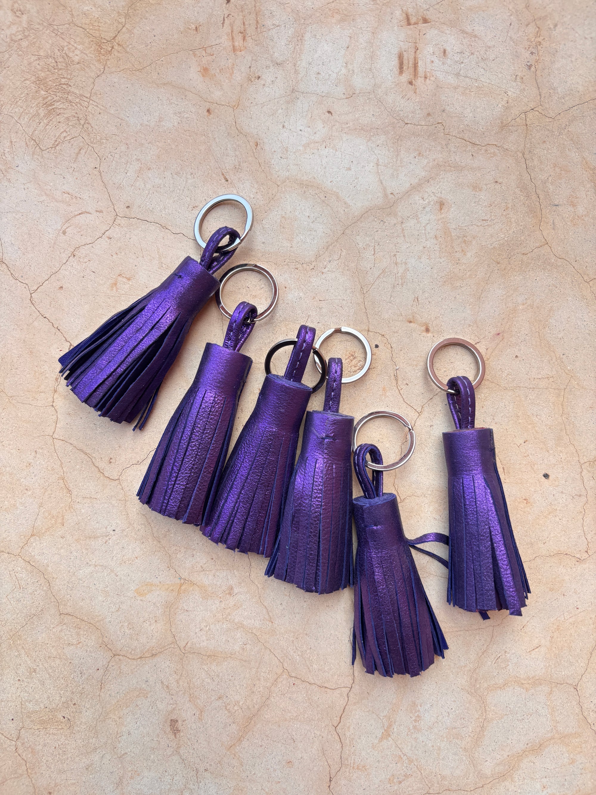 Leder-Schlüsselanhänger - lila-schimmernd