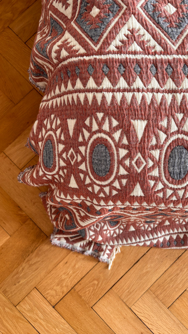 CALMA Musselin Decke - Rot-Grau-Weiß - 2,30 x 2,60 m